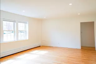 33 Hammond Pond Pkwy, Newton, MA 02467 - Photo 4