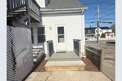 406-408 Court St #406, Plymouth, MA 02360 - Photo 2