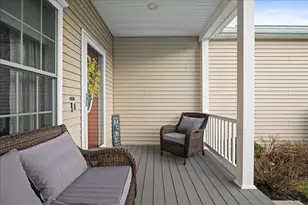 8 Tea Party Dr, Uxbridge, MA 01569 - Photo 2