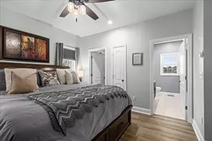 8 Tea Party Dr, Uxbridge, MA 01569 - Photo 18