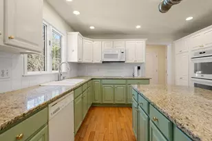 70 Salem Rd, Longmeadow, MA 01106 - Photo 14