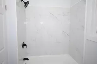 72 Hall St, Springfield, MA 01108 - Photo 12