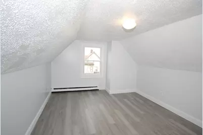72 Hall St, Springfield, MA 01108 - Photo 32