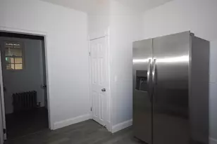 72 Hall St, Springfield, MA 01108 - Photo 8