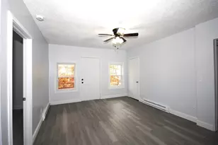 72 Hall St, Springfield, MA 01108 - Photo 24