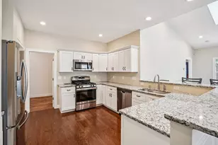 117 Rogerson Crossing, Uxbridge, MA 01569 - Photo 4