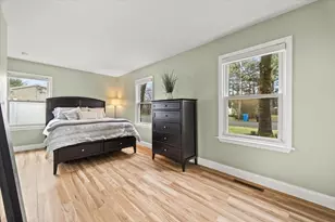 27 Hogg Memorial Dr, Whitman, MA 02382 - Photo 28