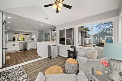 27 Hogg Memorial Dr, Whitman, MA 02382 - Photo 32