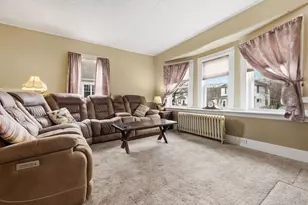 513 Maple St, Danvers, MA 01923 - Photo 8