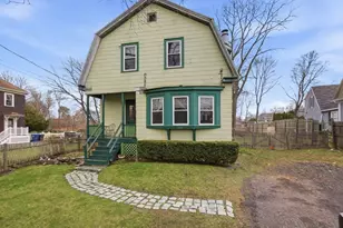 513 Maple St, Danvers, MA 01923 - Photo 2