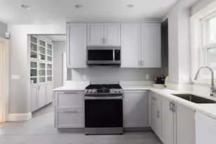 17 Willow St, Belmont, MA 02478 - Photo 12