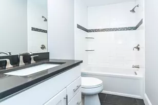 33 Eddy St, Waltham, MA 02453 - Photo 14