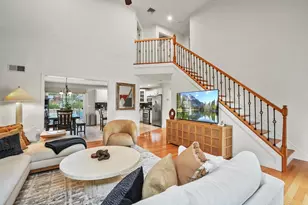 160 Apple Tree Ln, New Bedford, MA 02740 - Photo 2