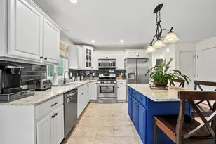 160 Apple Tree Ln, New Bedford, MA 02740 - Photo 8