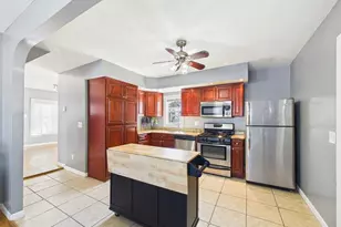 69 Newton St, New Bedford, MA 02740 - Photo 20