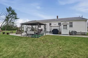 572 Bartlett St, Acushnet, MA 02743 - Photo 30