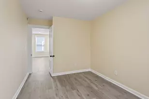 207 Hamilton St, Southbridge, MA 01550 - Photo 32