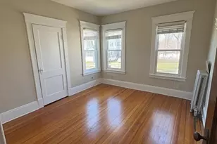 356 Springfield St, Chicopee, MA 01013 - Photo 4