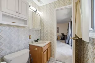 221 Oak St, Brockton, MA 02301 - Photo 24