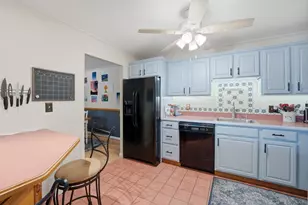 221 Oak St, Brockton, MA 02301 - Photo 28