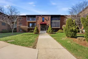 221 Oak St, Brockton, MA 02301 - Photo 2