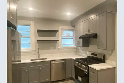 811 Somerville Ave #2, Somerville, MA 02143 - Photo 8