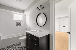22 Carver Rd E, Watertown, MA 02472 - Photo 22