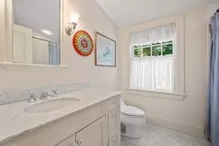 198 Clyde St, Brookline, MA 02467 - Photo 20