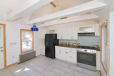 7 Cross St, Natick, MA 01760 - Photo 2