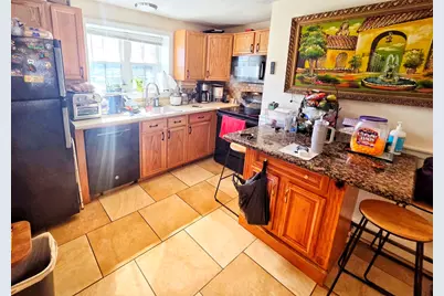 3 Maple Crest Cir #B, Holyoke, MA 01040 - Photo 2