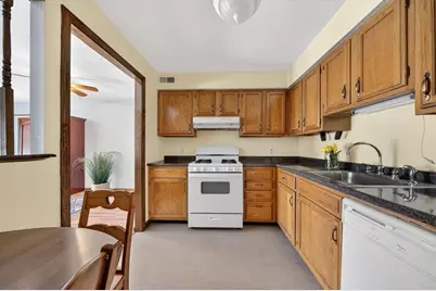 1940 Phillips Rd #15, New Bedford, MA 02745 - Photo 10