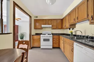 1940 Phillips Rd, New Bedford, MA 02745 - Photo 10