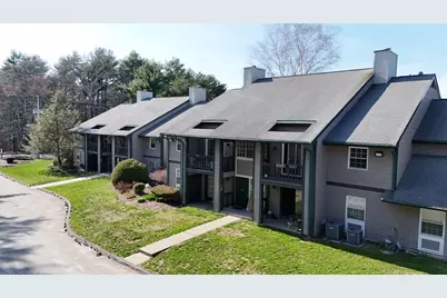 1940 Phillips Rd #15, New Bedford, MA 02745 - Photo 4