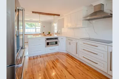 11 Bacon Dr, Saugus, MA 01906 - Photo 14