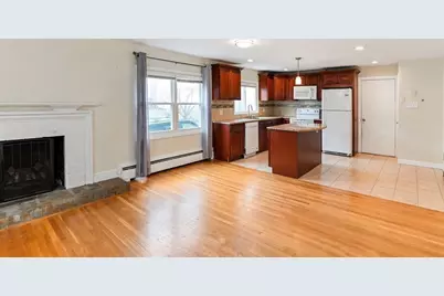 44-42 Farquhar Rd #1, Newton, MA 02460 - Photo 4