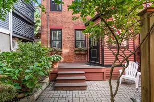9R Salem St, Boston, MA 02129 - Photo 2
