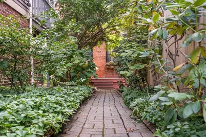 9R Salem St, Boston, MA 02129 - Photo 26