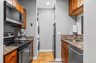 19 Greenwich Pk, Boston, MA 02118 - Photo 6