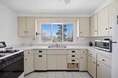 64 Brookline Ave, Westfield, MA 01085 - Photo 22