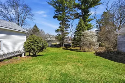 64 Brookline Ave, Westfield, MA 01085 - Photo 4