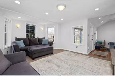 28 Deanville Rd, Attleboro, MA 02703 - Photo 16