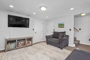 28 Deanville Rd, Attleboro, MA 02703 - Photo 14