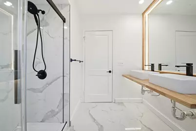 395 Lebanon St, Melrose, MA 02176 - Photo 18