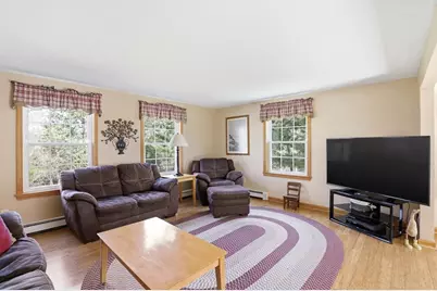 254 Handy St, Attleboro, MA 02702 - Photo 16