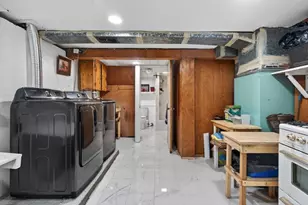 77 Sterling St, Lynn, MA 01905 - Photo 14