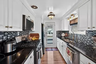 77 Sterling St, Lynn, MA 01905 - Photo 4