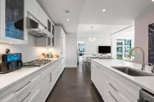 22 Liberty Dr, Boston, MA 02210 - Photo 10