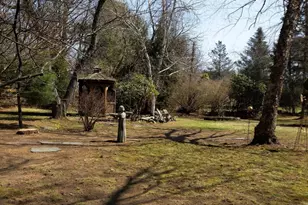 10 Winthrop St, Medway, MA 02053 - Photo 22