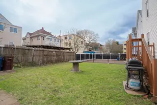 171 Hichborn St, Revere, MA 02151 - Photo 16