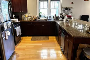 18 Knowlton St, Boston, MA 02127 - Photo 10